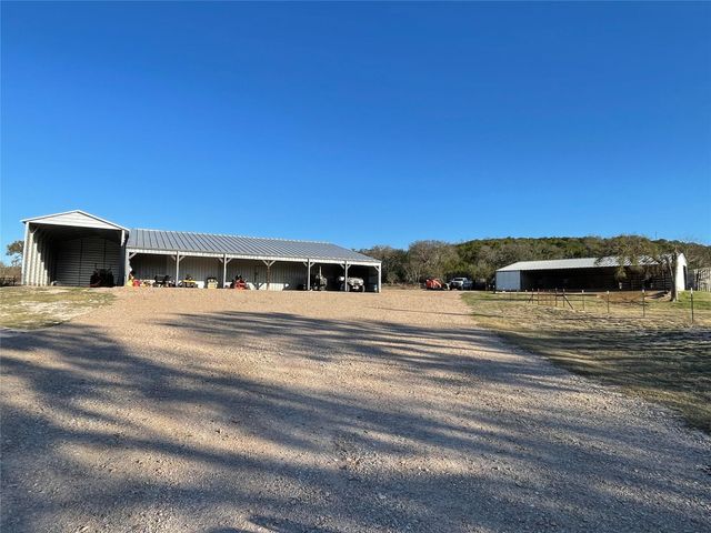 121 Dog Run, Burnet, TX 78611