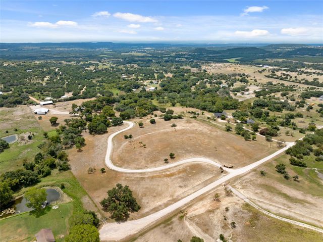 121 Dog Run, Burnet, TX 78611