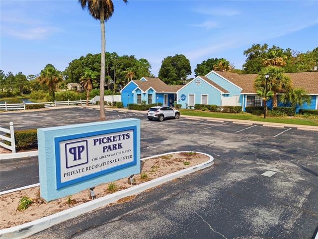 8160 STURBRIDGE COURT 8160, Weeki Wachee, FL 34613