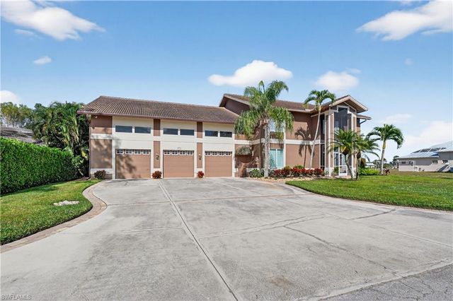 4060 SKYWAY DR 45, Naples, FL 34112