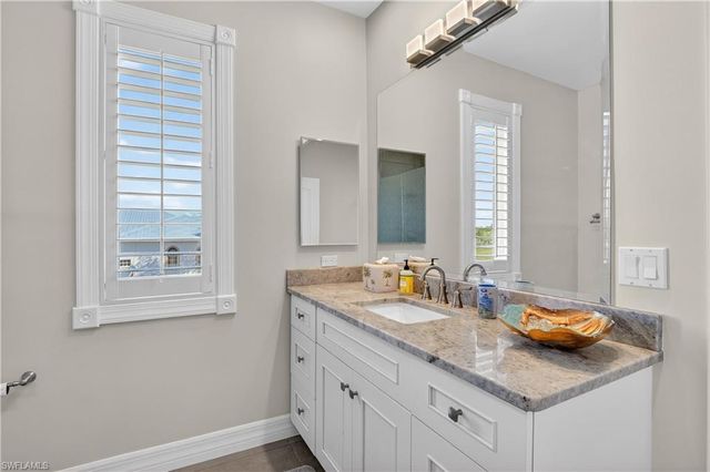 4060 SKYWAY DR 45, Naples, FL 34112