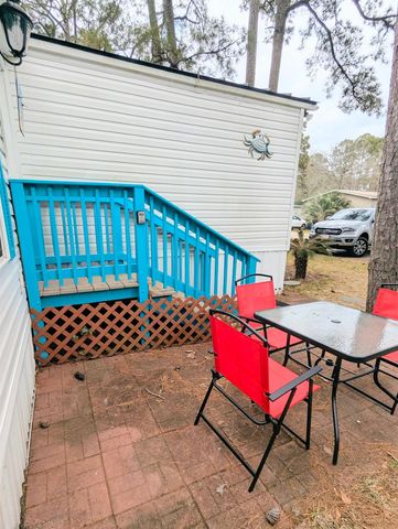 10 Ocean Reef Ln., Murrells Inlet, SC 29576