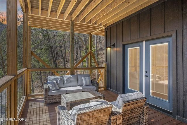 2759 Overholt Tr, Sevierville, TN 37862