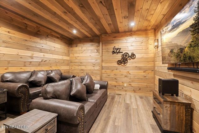 2759 Overholt Tr, Sevierville, TN 37862