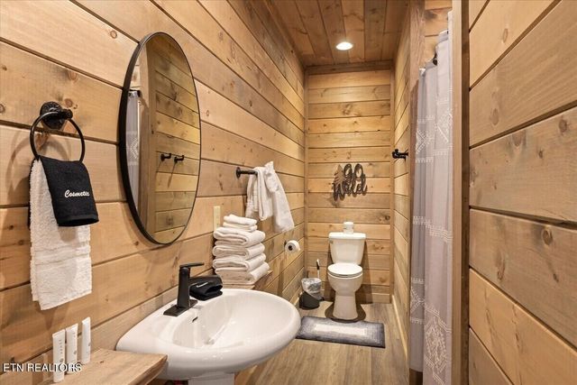 2759 Overholt Tr, Sevierville, TN 37862
