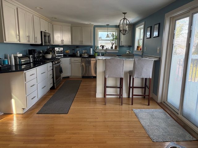 122 Sylvia St, Arlington, MA 02476