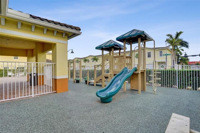 4029 NW 11th DR 4029, Lauderhill, FL 33313