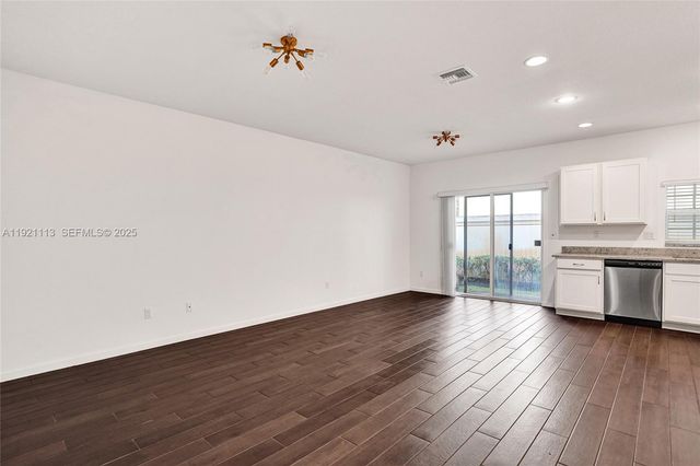 4029 NW 11th DR 4029, Lauderhill, FL 33313