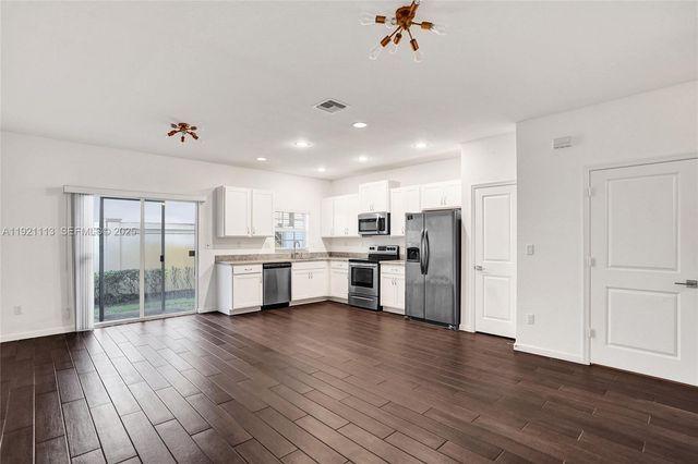 4029 NW 11th DR 4029, Lauderhill, FL 33313