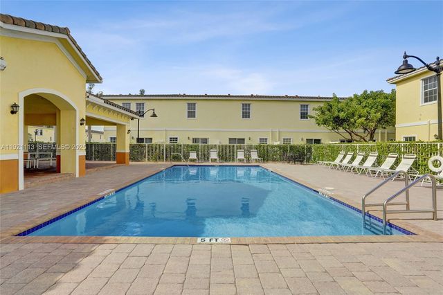 4029 NW 11th DR 4029, Lauderhill, FL 33313