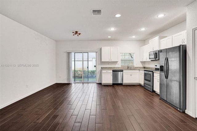 4029 NW 11th DR 4029, Lauderhill, FL 33313