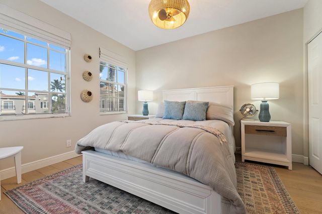 402 Resort Lane, Palm Beach Gardens, FL 33418