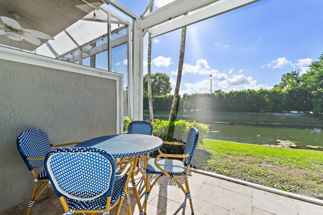 402 Resort Lane, Palm Beach Gardens, FL 33418