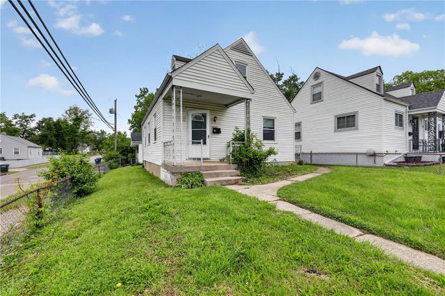 4545 Greenwich Village Avenue, Dayton, OH 45406