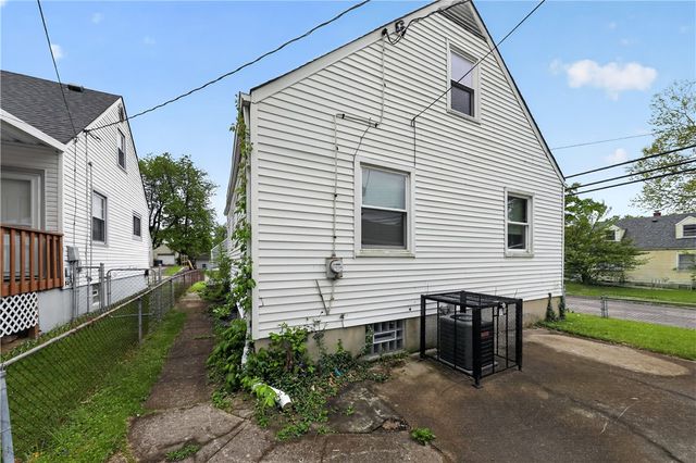 4545 Greenwich Village Avenue, Dayton, OH 45406