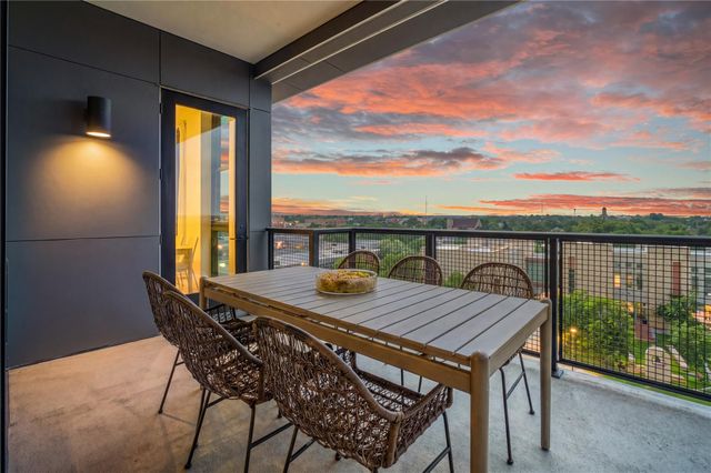 800 Embassy DR 602, Austin, TX 78702