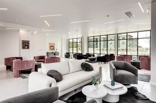 800 Embassy DR 602, Austin, TX 78702