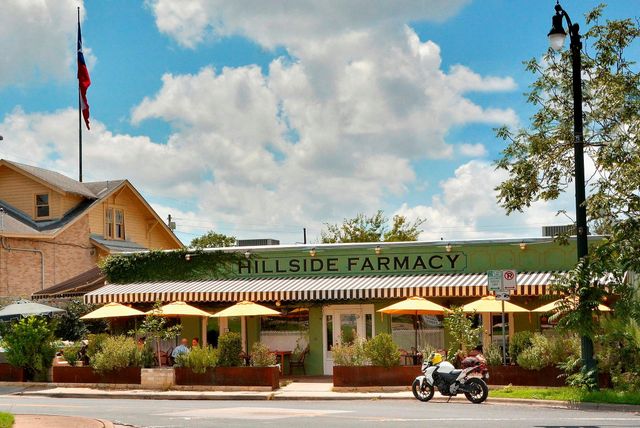 800 Embassy DR 602, Austin, TX 78702
