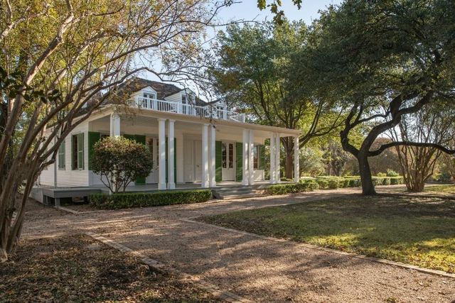 800 Embassy DR 602, Austin, TX 78702