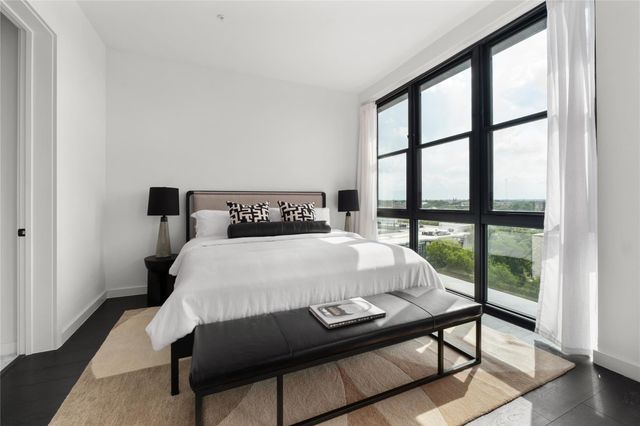 800 Embassy DR 602, Austin, TX 78702