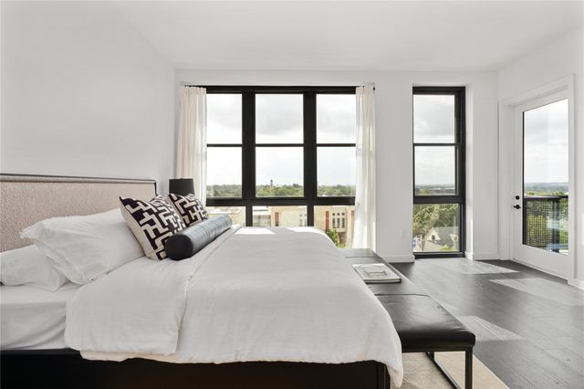 800 Embassy DR 602, Austin, TX 78702