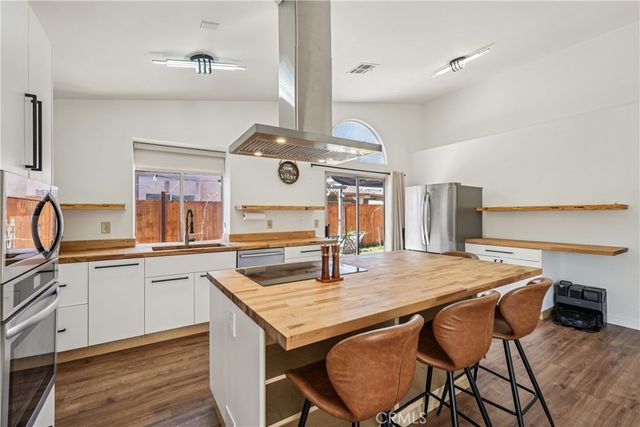 29674 Saint Andrews Court, Murrieta, CA 92563