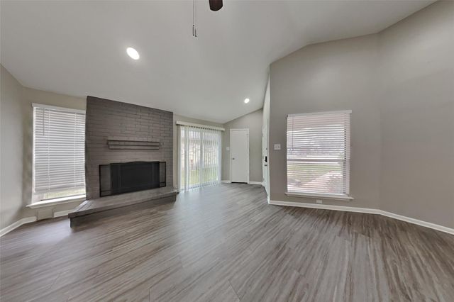 16915 Tranquil Drive, Sugar Land, TX 77498