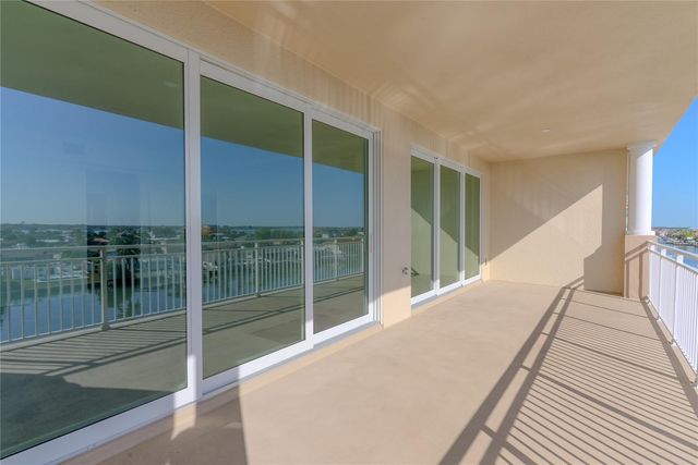 125 ISLAND WAY 503, Clearwater Beach, FL 33767