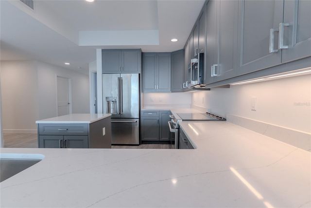 125 ISLAND WAY 503, Clearwater Beach, FL 33767