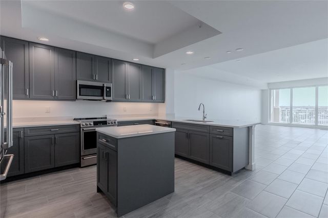 125 ISLAND WAY 503, Clearwater Beach, FL 33767