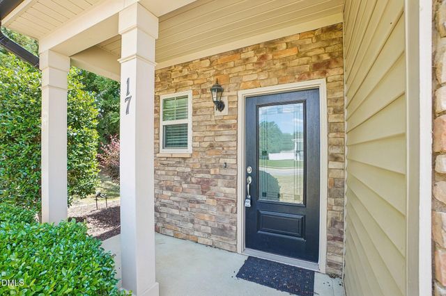 17 Flowers Crest Way, Clayton, NC 27527