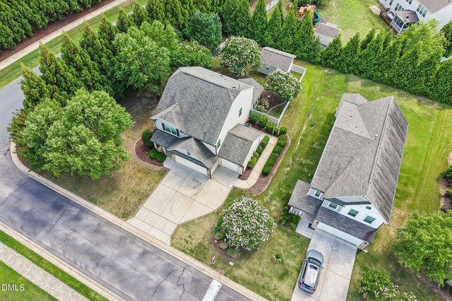 17 Flowers Crest Way, Clayton, NC 27527
