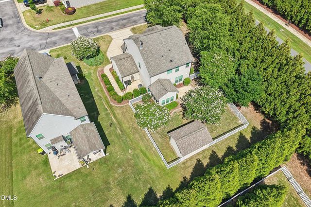 17 Flowers Crest Way, Clayton, NC 27527