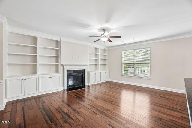 17 Flowers Crest Way, Clayton, NC 27527