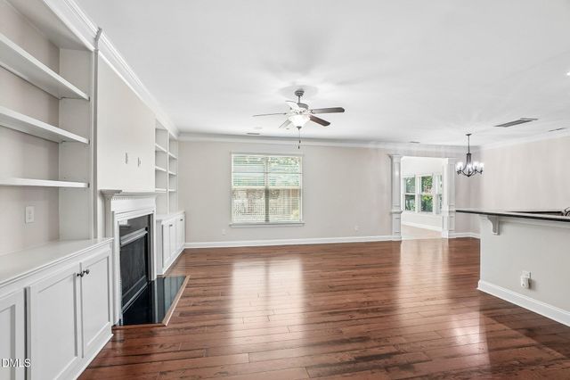17 Flowers Crest Way, Clayton, NC 27527