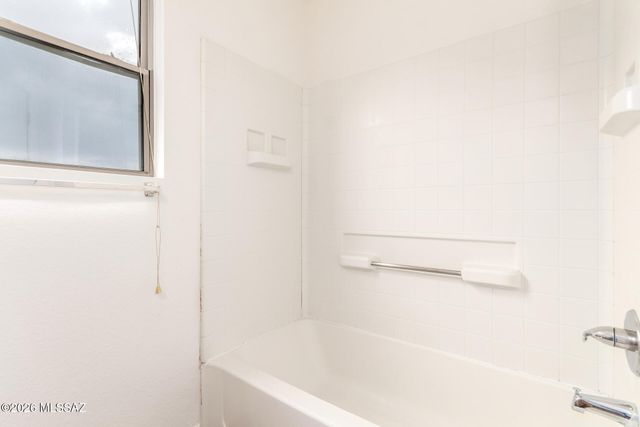 6672 S Yellow Rattle Court, Tucson, AZ 85756