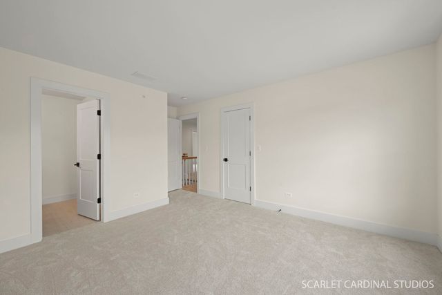 835 Avon Court, Glen Ellyn, IL 60137