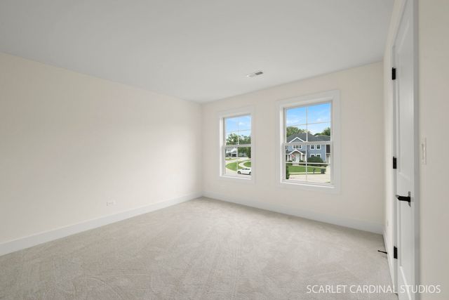 835 Avon Court, Glen Ellyn, IL 60137
