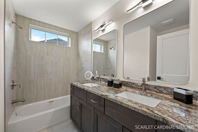 835 Avon Court, Glen Ellyn, IL 60137