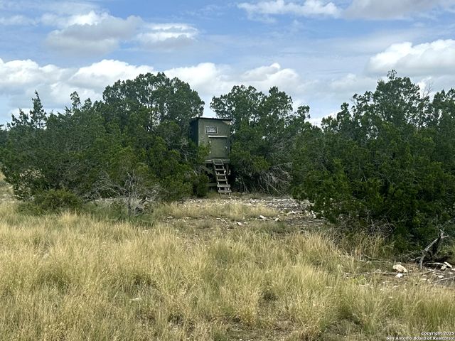 0 SD 24740, Rocksprings, TX 78880