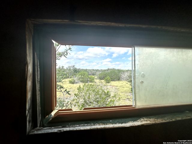 0 SD 24740, Rocksprings, TX 78880