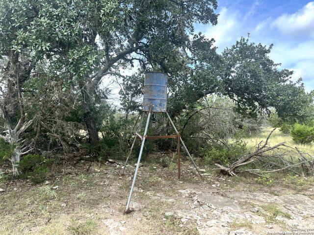 0 SD 24740, Rocksprings, TX 78880