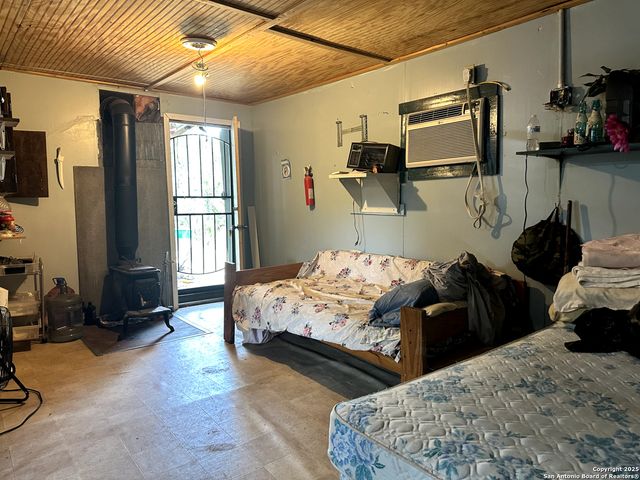 0 SD 24740, Rocksprings, TX 78880