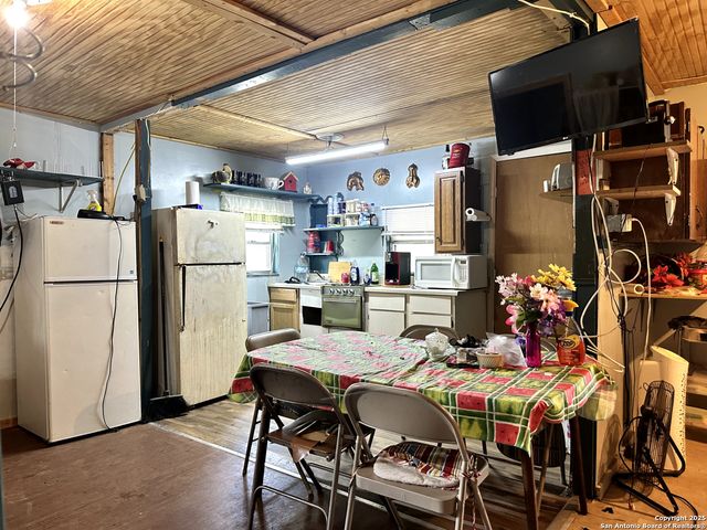 0 SD 24740, Rocksprings, TX 78880