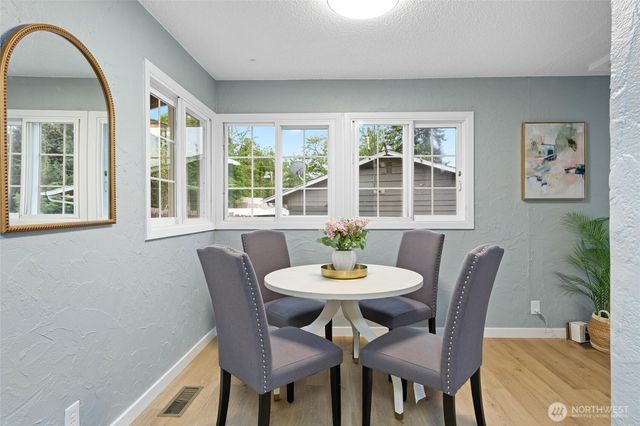 2309 S 249th Street, Kent, WA 98032