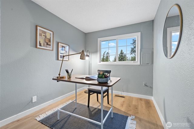 2309 S 249th Street, Kent, WA 98032