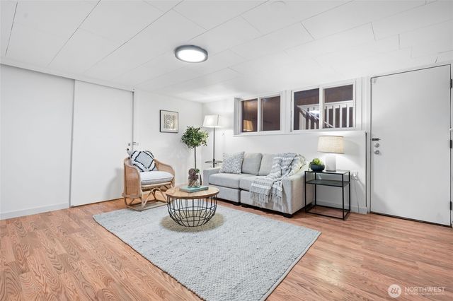 2309 S 249th Street, Kent, WA 98032
