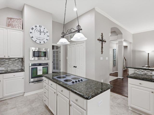 1917 Vintage Drive, Corinth, TX 76210