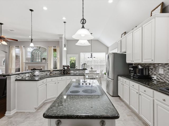 1917 Vintage Drive, Corinth, TX 76210