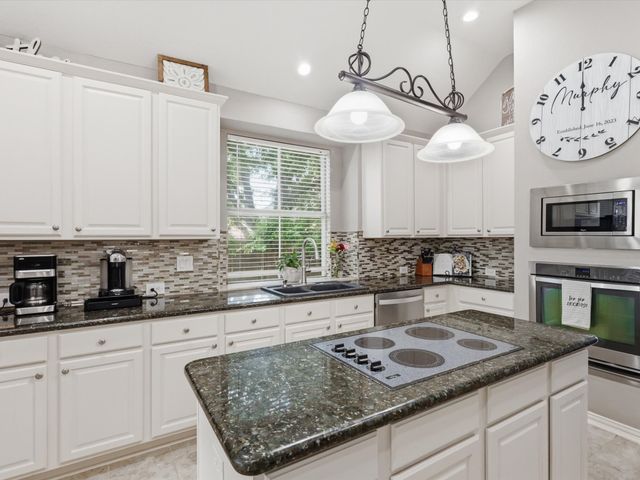 1917 Vintage Drive, Corinth, TX 76210